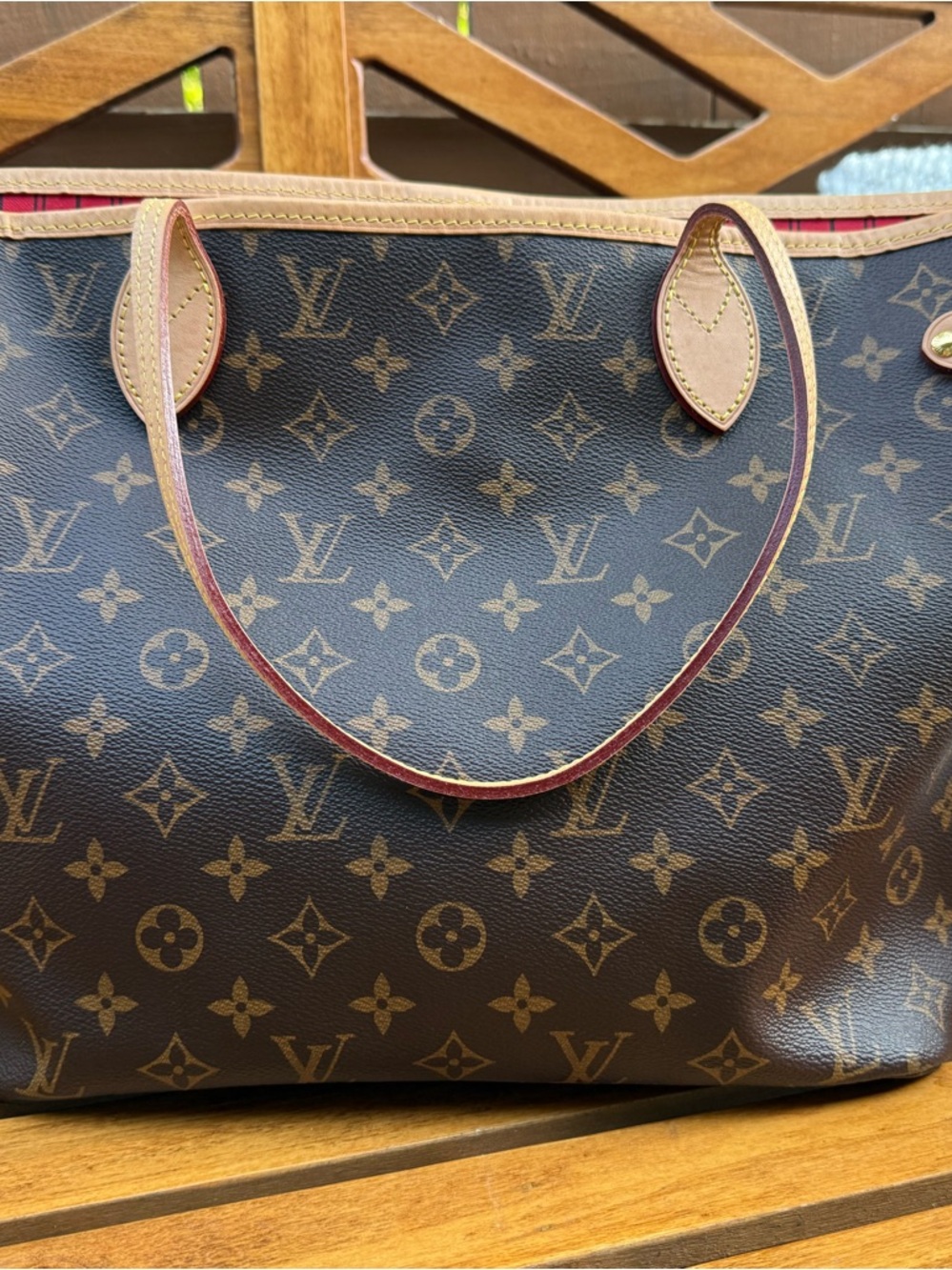 Louis Vuitton Neverful